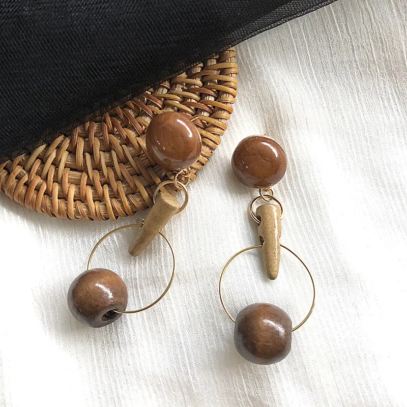 

UJBOX 2018 Autumn Winter Wood Geometric Retro Geometric Earrings Ethnic Women Hand-made Personality Fashion Drop Earrings