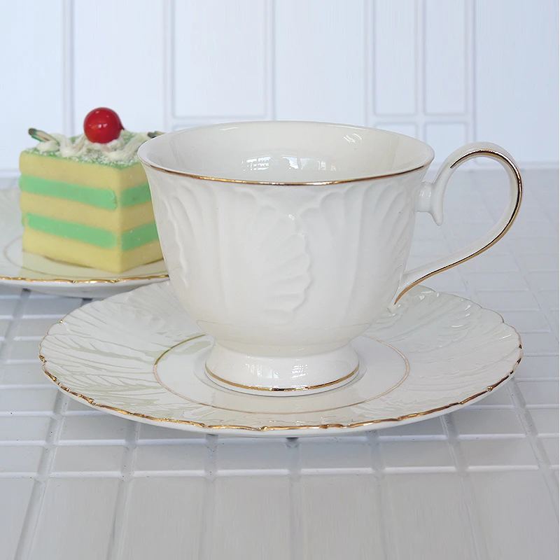 

High quality bone china handmade Tea set Palace petal pattern A set of 12 pieces 255ml Birthday Holiday Gift