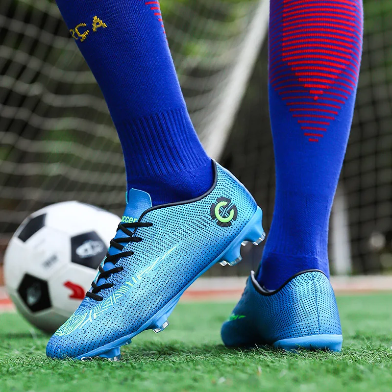 campus football shoes