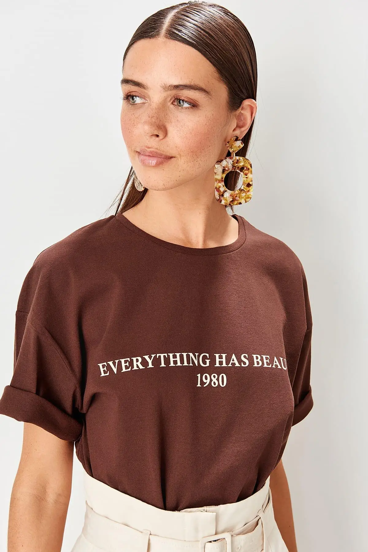 Trendyol Kahverengi Baskılı Basic Örme T shirt TWOSS19GH0034|Tişörtler| - AliExpress