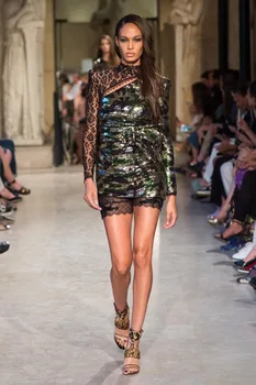 

Runway Winter Women Sexy Colorful Sequins Bling Lace Party Dress 2018 Designer Elegant Bodycon Mini Celebrity night club Dress