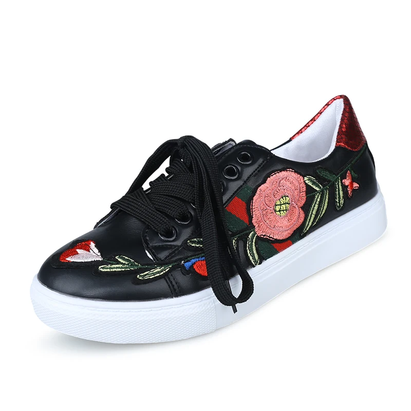 

Spring Embroider White Shoes Woman Leather Red Flats Shoes All Season Ladies Board Shoes Casual Shoes Sneakers 2019