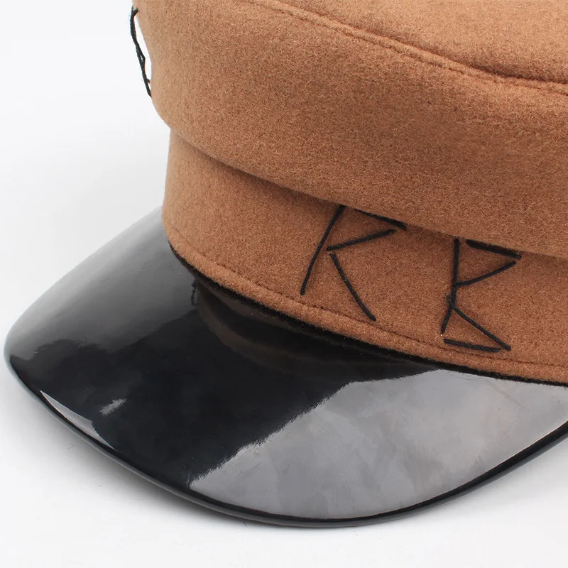 Skup Vintage PU Baker Boy berety mężczyźni i kobiety czapka gazeciarza haft wojskowy wełna brytyjskie klasyczne kobiece płaskie czapki