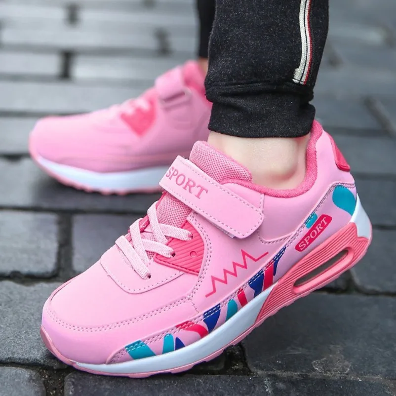 girls black athletic shoes
