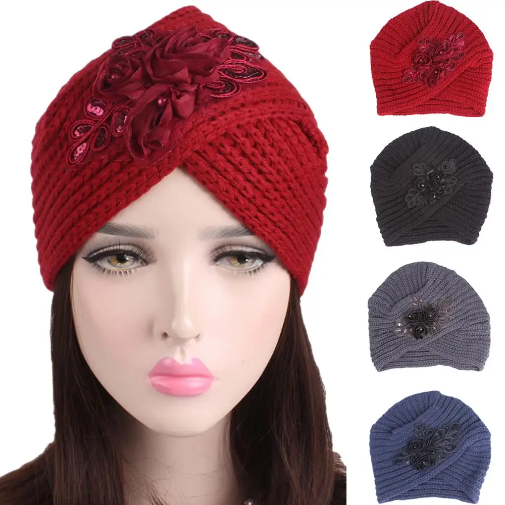 Индийский головной убор Женский вязаный берет мусульманский плиссированный тюрбан, повязка на голову Кепка chemo Исламская Шапочка-бини с цветочным узором Skullies зимняя теплая
