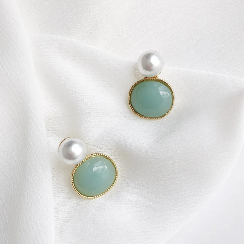 

New Fashion Korea Temperament Metal Green Jewellry Pearl Round All-match Stud Earrings For Women Boucle D'oreille Accessories