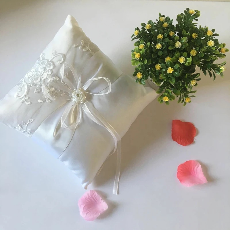 Classic White Satin Ribbon Floral Embroidered Wedding Ring Bearer Cushion Pillow | Дом и сад