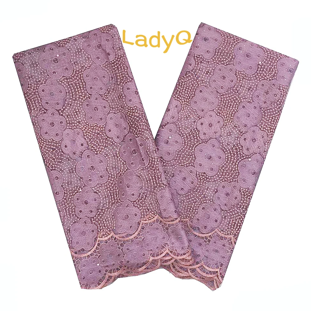 Женская кружевная ткань LadyQ белая из фатина Королевского синего цвета с вышивкой