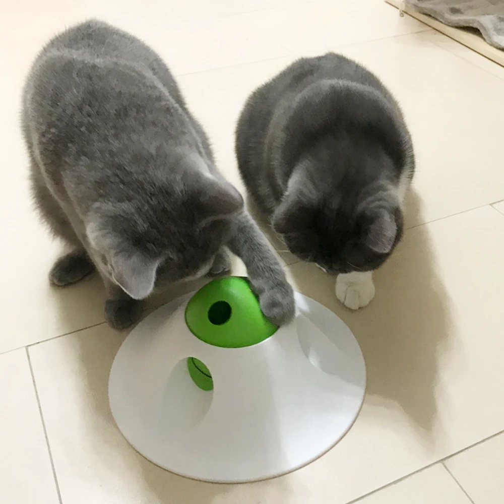 

Flying Saucer Shape Interactive Pet Food Dispenser Toy For Cats Large Dogs Pet Feeder Toy Pet Products For Training