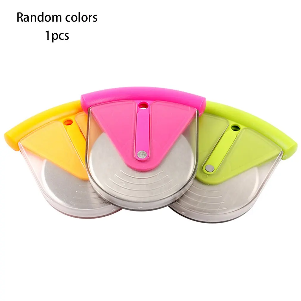 

Pizza Cutter Lightweight Handheld Portable Plastic Pizza Cutter Round Shape Cake Bread Knife Cutting