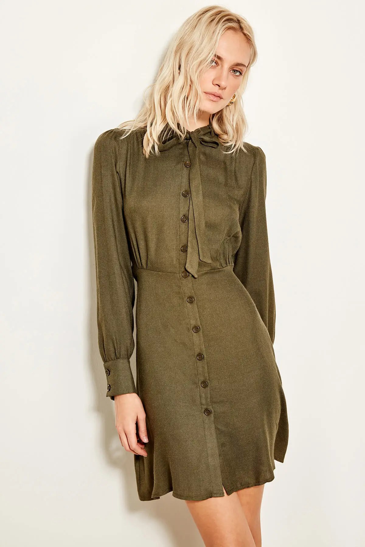 

Trendyol Green Collar Detail Dress TOFAW19XN0019