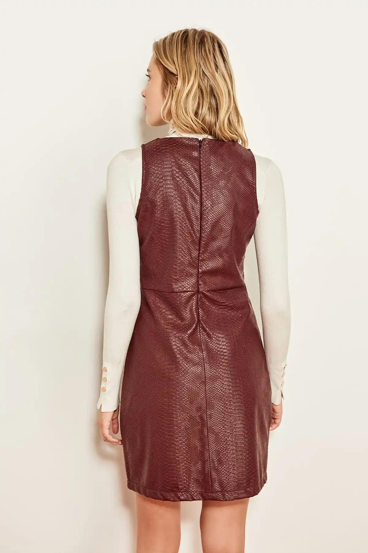 Trendyol бордовое трикотажное платье из искусственной кожи TCLSS19VG0037|Платья| |