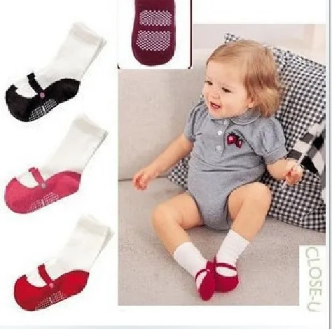 

2019 Fashion Baby Girl Boy Unisex Winter Warm Socks Dot Children Cute Slip Shoes Cotton Socks Kids 3 Colors