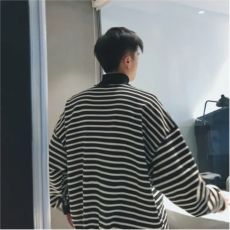 Beste 2019 Voorjaar Nieuwe mannen Jeugd Koreaanse Versie Van Harajuku Stijl Paar Losse Casual Zwart wit Gestreepte Lui College trui