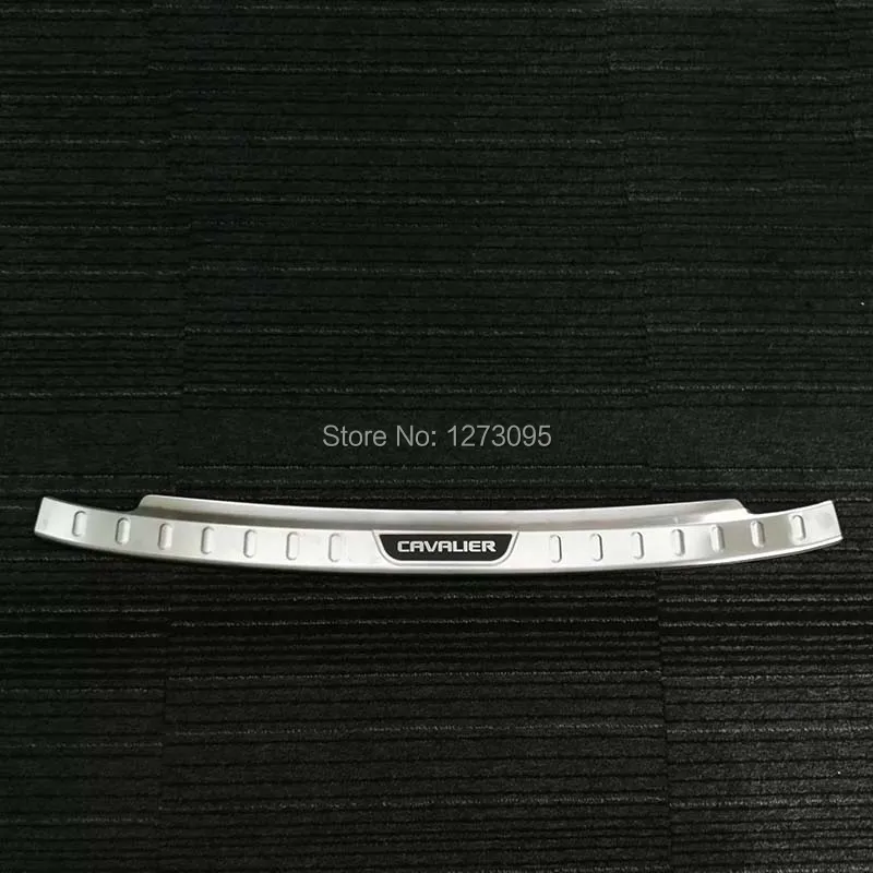

For Chevrolet Cavalier 2018 Stainless Exterior Rear Bumper Protector Sill Trim Tail Trunk Guard Pedal Car Styling Accessories