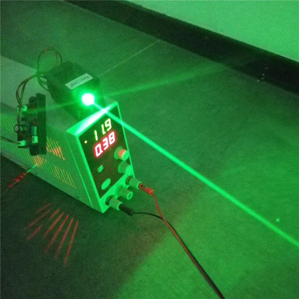 Зеленый диодный лазерный модуль TEC 200 нм МВт TTL для сценического освещения