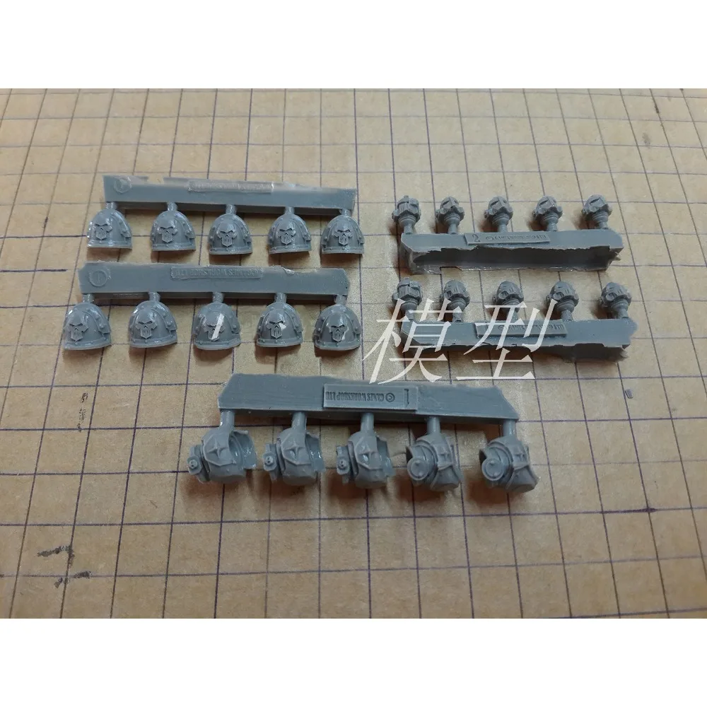

Iron Warriors upgrade set (Simple version of)