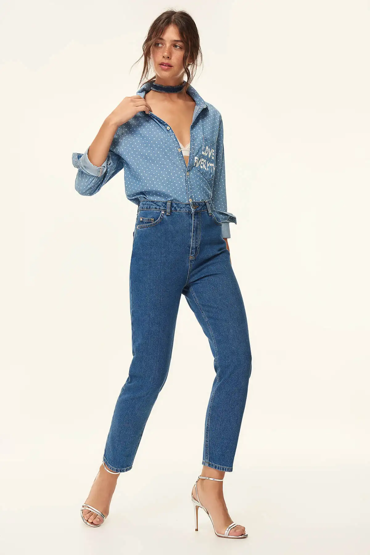 

Trendyol Blue High Waist Mom Jean TCLAW19LR0007