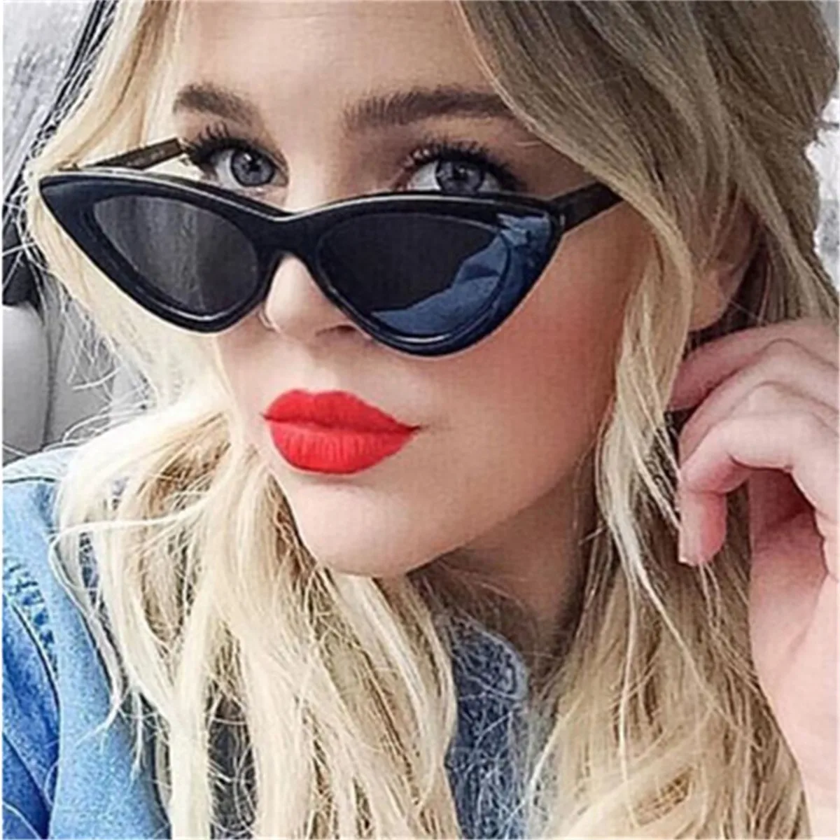 

Fashion Ladies Vintage Sunglasses Retro Trendy Cat Eye Sunglasses For Women Clear Lens Triangle Sunglass Shades Oculos Femme
