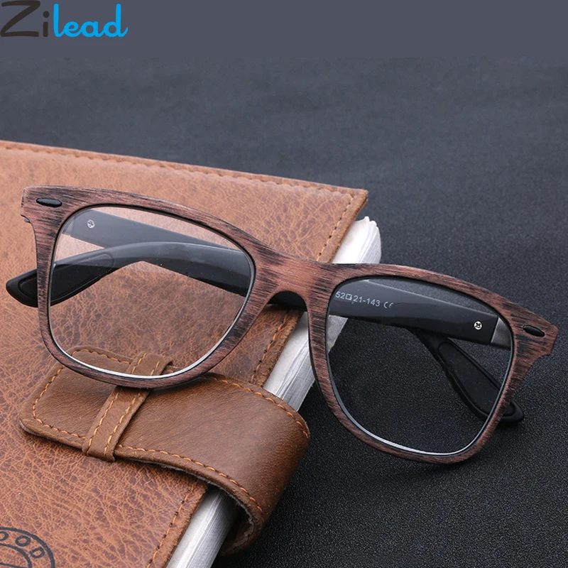Zilead Retor gafas de lectura de imitación de madera para mujeres y hombres gafas de presbicia de radiación para + 1,0 + 1,5 + 2,0 + 2,5 + 3,0 + 3,5 + 4,0 Unisex Zilead Retor gafas de lectura de imitación de madera para mujeres y hombres gafas de presbicia de radiación para + 1,0 + 1,5 + 2,0 + 2,5 + 3,0 + 3,5 + 4,0 Unisex
