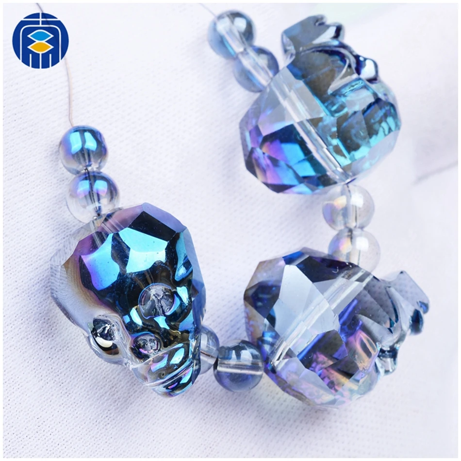 cheap JuleeCrystal Skull Beads 15mm 20mm 5Pcs Wholesale Faceted Skull Crystal Charms Skull Head