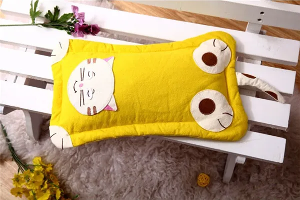 Open Mouth Cat Pillow Case small - yellow