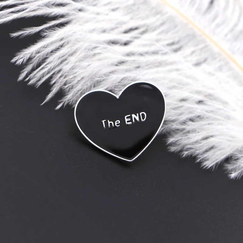 

Original Art Black White Brooches The End Heart Enamel Pin for Kids Lapel Pin Hat Bag Pins Denim Jacket Women Brooch Badge Q1085