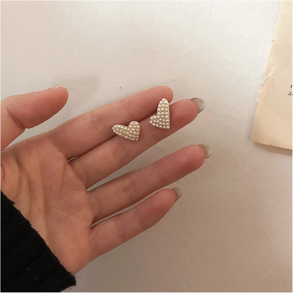 

2019 Fashion Korea Heart Shape Earrings Baroque Vintage Pearl Geometry Women Earrings Wedding Earrings 925 Sterling Silver Girl