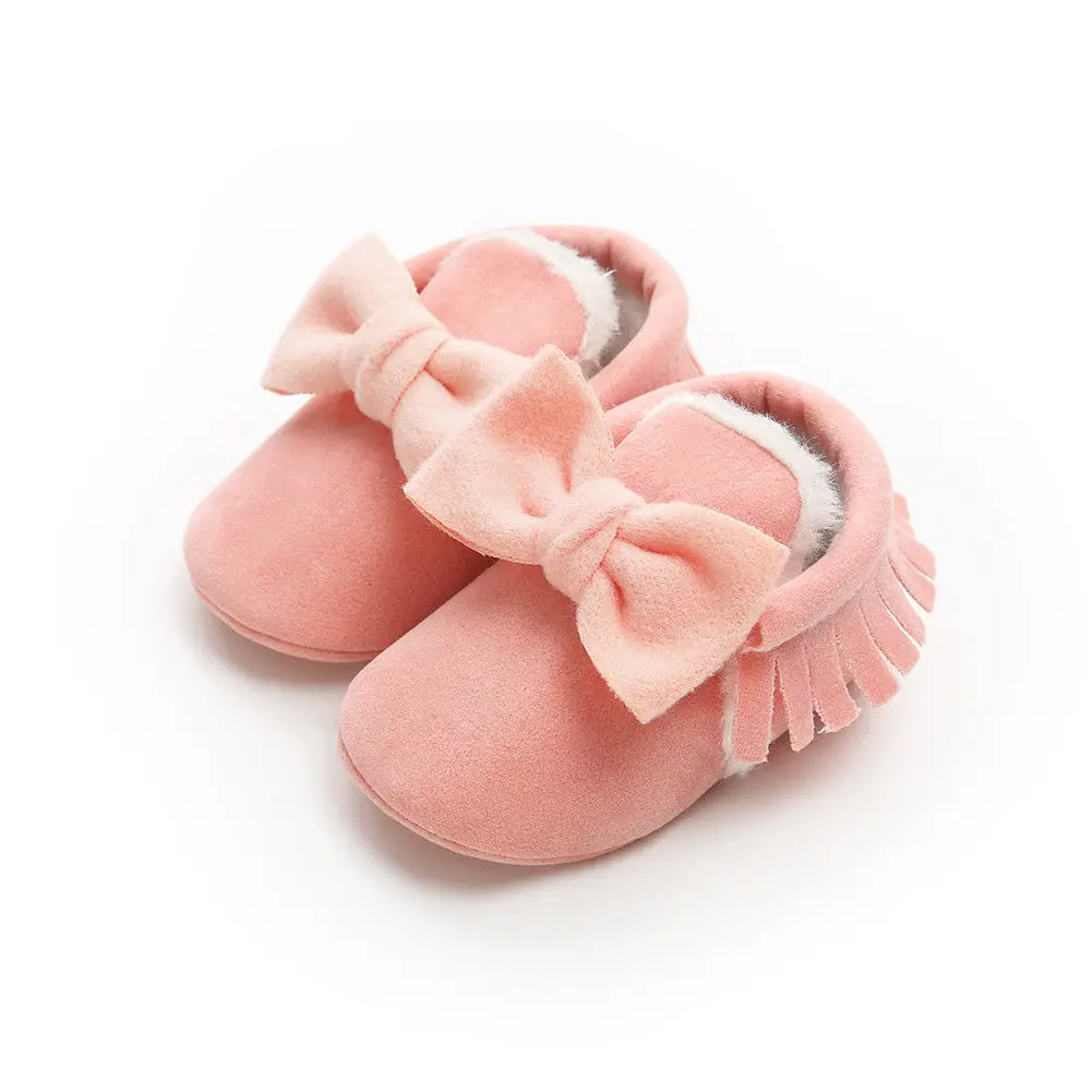 Г. Новая Брендовая обувь с бахромой для новорожденных мальчиков и девочек зимняя теплая меховая кожаная однотонная обувь с бантиком для новорожденных детей от 0 до 18 месяцев