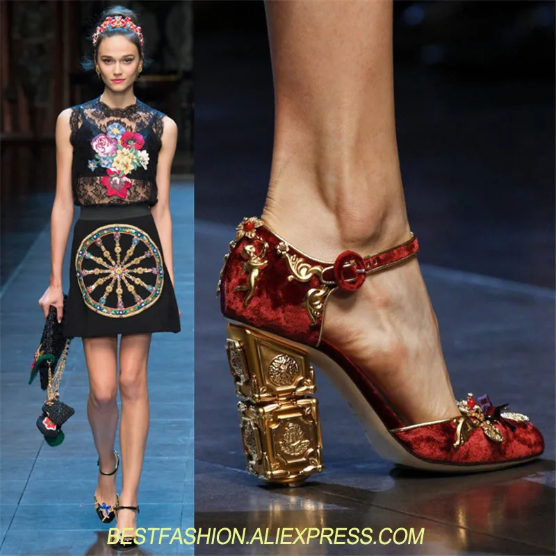 

Runway Shoes Golden Heels Shoes Pointed Toe Floral Luxury Design High Heels Dress Wedding Woman Crystal Pumps Elegant Shoes