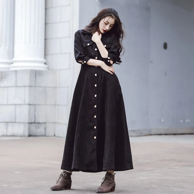 Черное винтажное вельветовое платье весенне осеннее женское с длинным рукавом