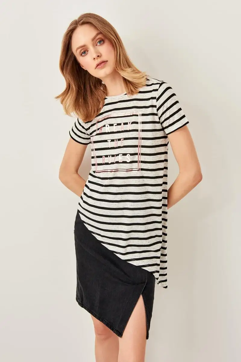 

Trendyol Multicolor Striped Printed Boyfriend Knitted T Shirt TWOSS19FV0202
