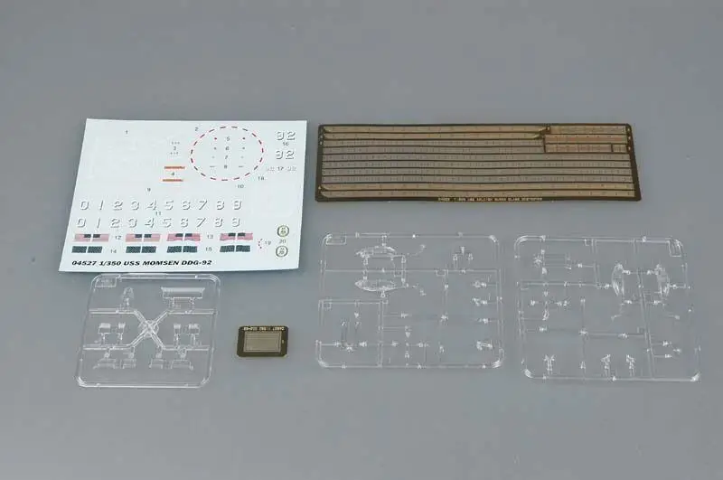 Трубач 1/350 04527 USS Момсен DDG-92