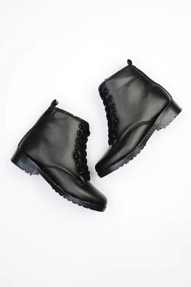 Bambi Black Women Boots G0548140109