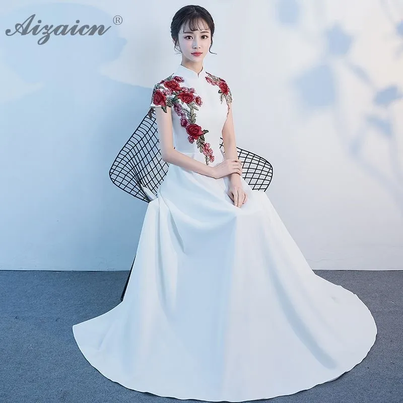 

2019 Fashion Sexy Evening Dress Long Oriental Wedding Gowns Red Qipao Formal chinese Dresses Cheongsam Etiquette