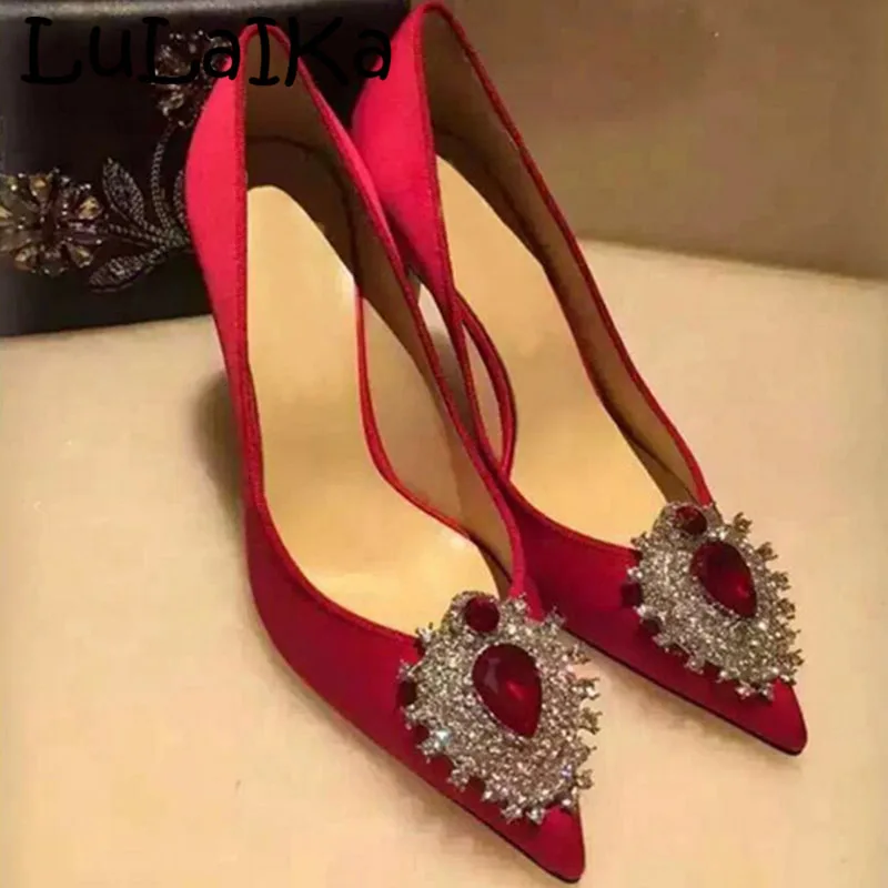 

2018 Sexy Pointed Toe Ladies Slip On High Heels Luxury Stone Button Women Fashion Satin Pumps 2018 Hot Crystal Party Stiletto