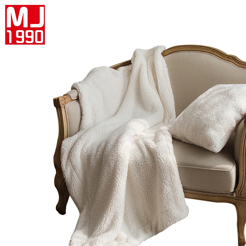

High Quality Cushion Blanket Square Plush Cushion Blanket Sofa Cushion Pillow Travel Pillow Rest Blanket Blanket Size 110x160cm