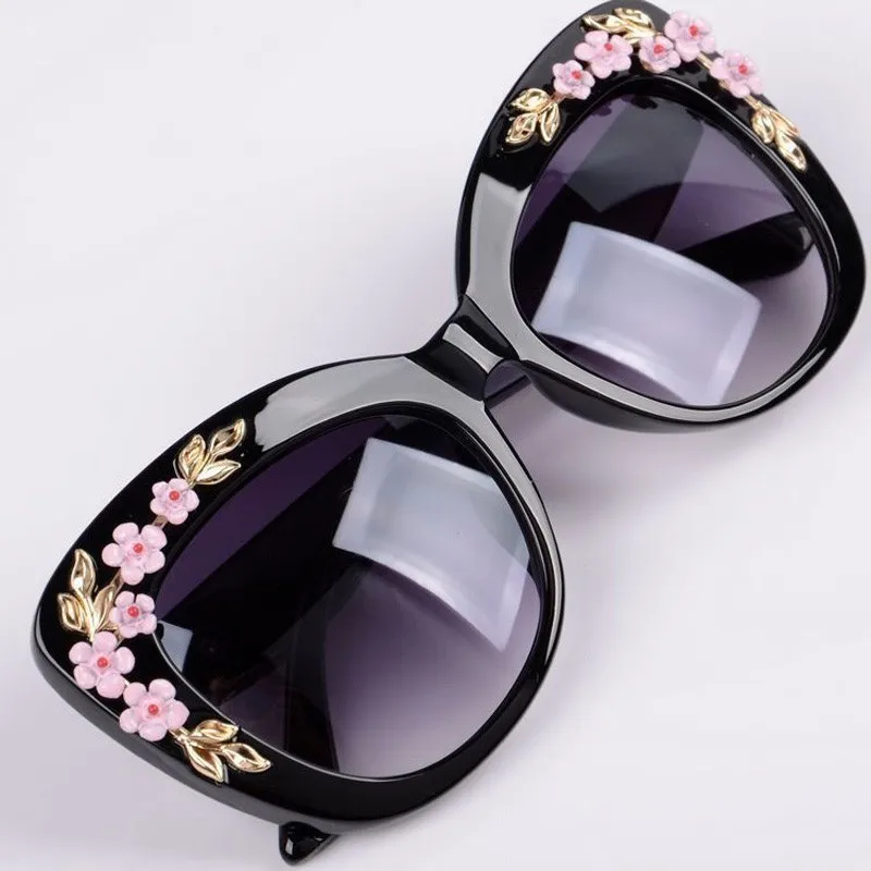 

2019 Cat Eye Luxury Queen Oversize Sunglasses For Women Rose Flower Vintage Girls Oculos De Sol Brand Design Women Sun Glasses
