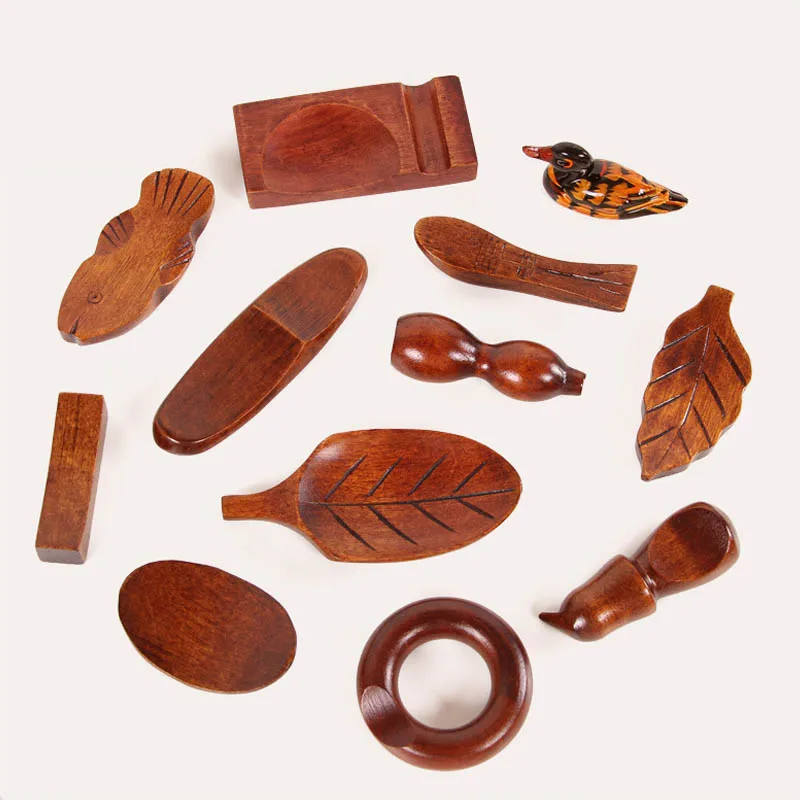 

table supplies Wooden Chopsticks Holder Multiple shapes Chopsticks Rest Spoon Fork Knife Holder Portable Kitchen Gadgets 1 pcs