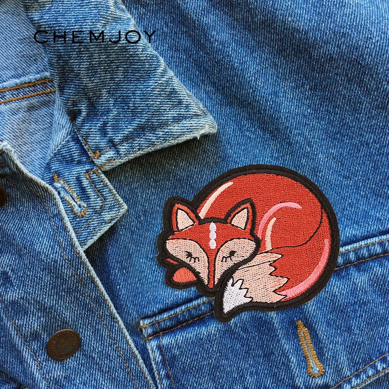 

Cute Fox Embroidery Patch for Clothes Ironing on Stickers Anime Patch Sewing Applique for Jacket Jeans Shoes Backpack Badges