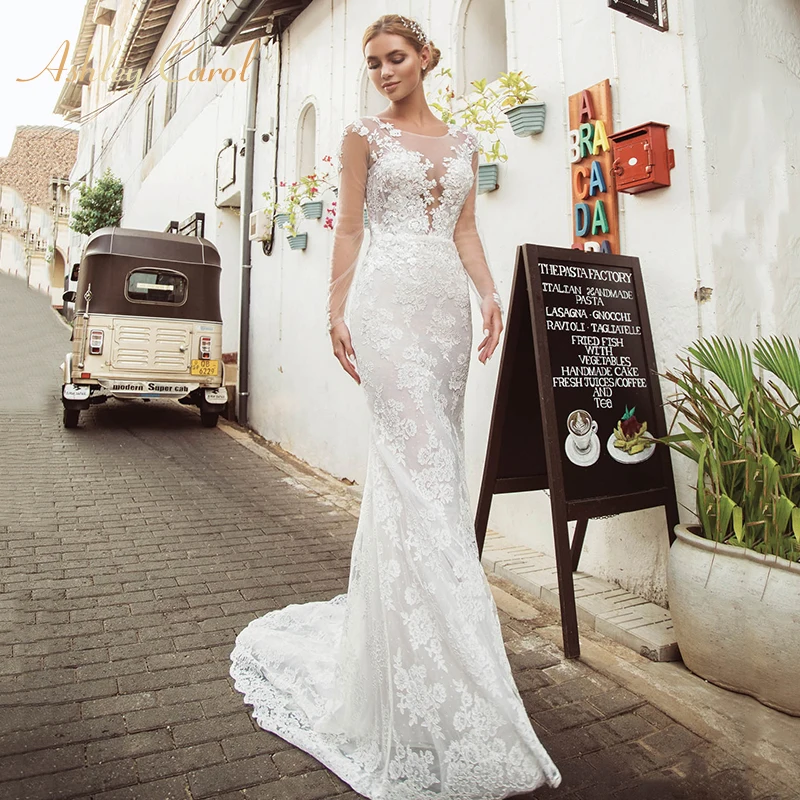 

Ashley Carol Elegant Sheath Wedding Dress 2019 Appliques Lace Deep V-neckline Long Sleeve Vintage Bride Gown Vestido de Noiva