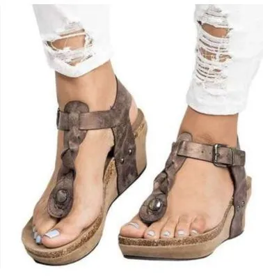 

Slope With High With Toe Sandals 40-43