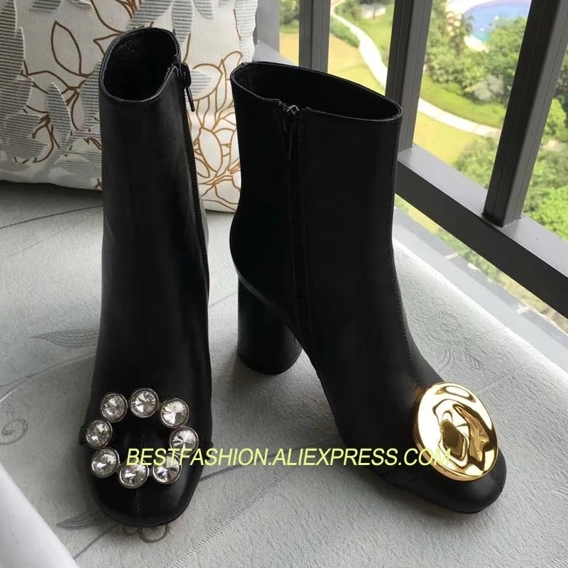 

Ins Hot Autumn Winter Cow Leather Woman Ankle Boot Design Crystal Buckle Shoes Woman High Round Heels Mujer Runway Booties Tide