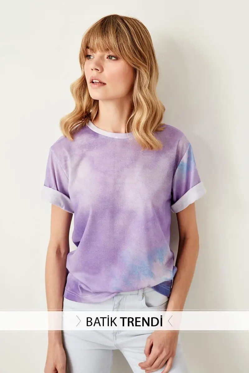 

Trendyol Purple Tie Dye Basic Knitted T-Shirts TWOSS19WP0013