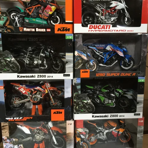 Новое специальное предложение литье под давлением 1:12 Junkie Automax Kawasaki Honda симуляция
