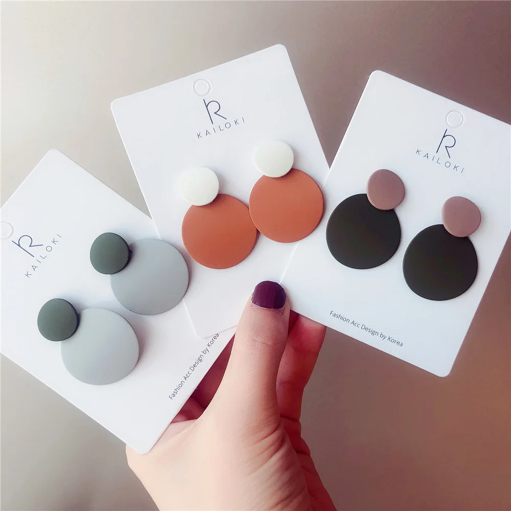 

2019 New hot Korean retro Contrast stitching Circle Geometric Female Earrings high quality gift