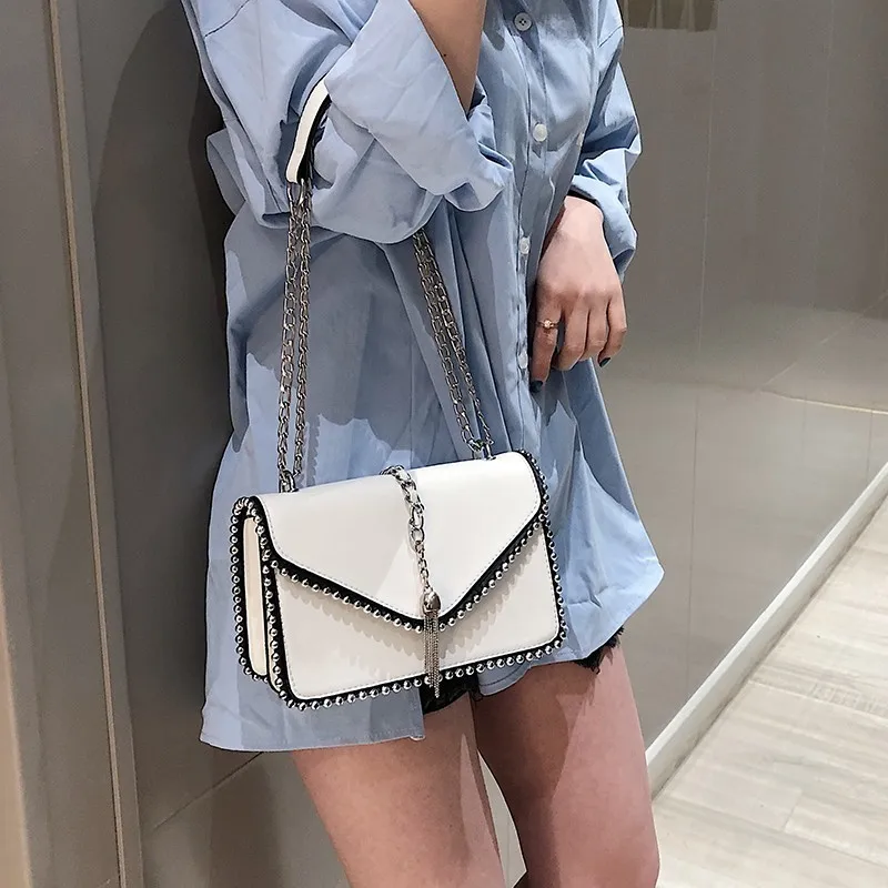 

European Fashion Simple Small Square Bag Women's Designer Handbag 2019 High-quality PU Leather Chain Rivet Tassel crossbody Bag
