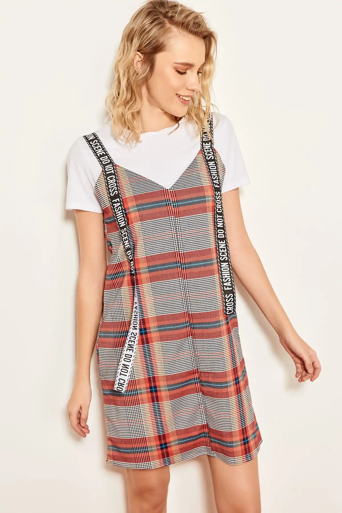 

Trendyol Shoulder Dress Pink Logo TCLSS19AP0066