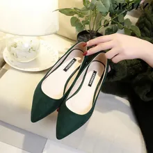 Новинка; женские замшевые туфли на плоской подошве; модные высококачественные базовые разноцветные балетки с острым носком; балетки на плоской подошве без застежки