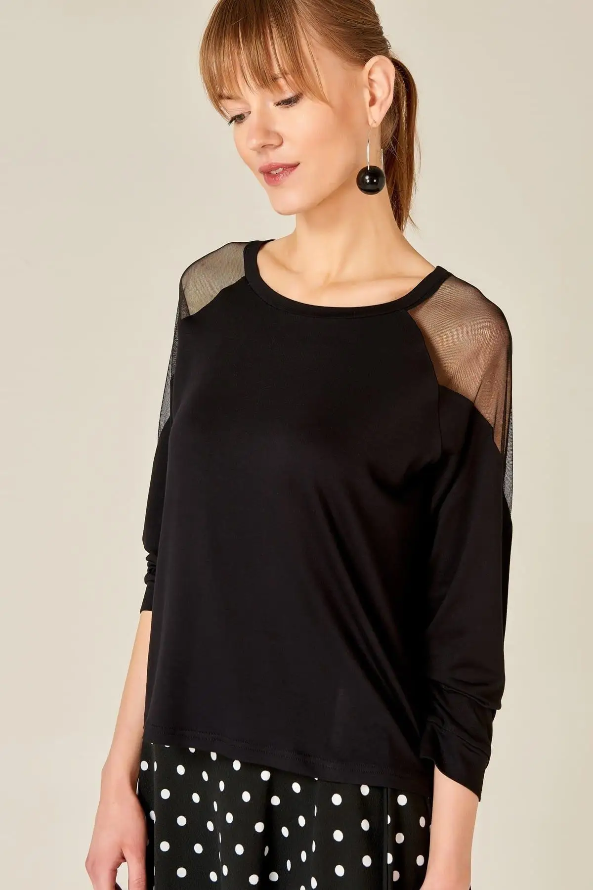 Boutiquen Women Black Shoulders Tulle Detailed Blouse 1146in Blouses
